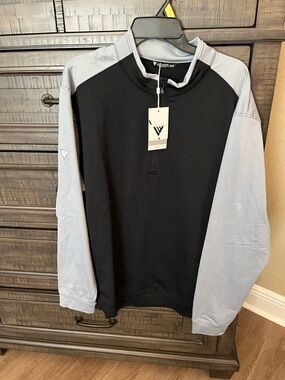 Men's Lightweight Quarter-Zip Shirt Jacket in Black and Light Gray